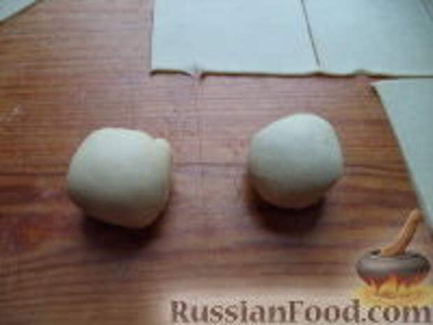 Фото приготовления рецепта: Шарики на кефире с ореховой начинкой - шаг №12