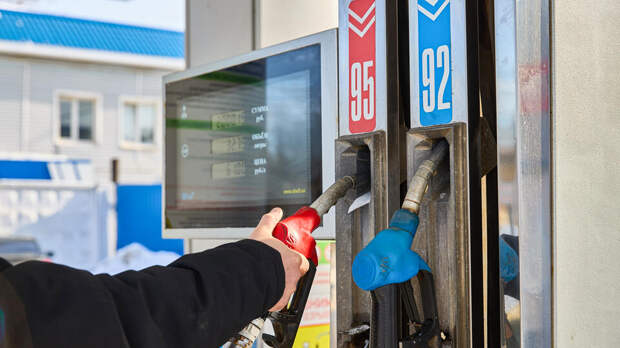 Биржевые цены на бензин и дизель в России возросли на 10-14%