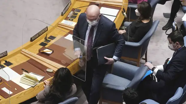 Постпред Небензя напомнил, что Минские соглашения не содержат обязательств России