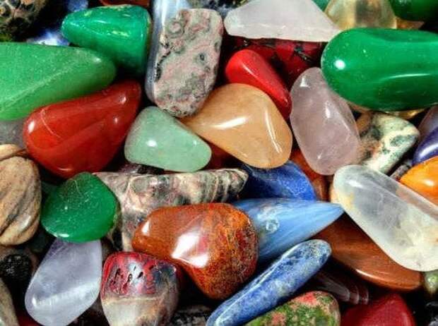 Камни-талисманы для привлечения любви, богатства и удачи