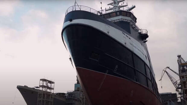 Океанографическое исследовательское судно «Евгений Горигледжан» проходит ходовые испытания