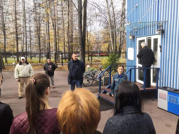 Учебная эвакуации в здании администрации парка «Северное Тушино». Фото: МЧС
