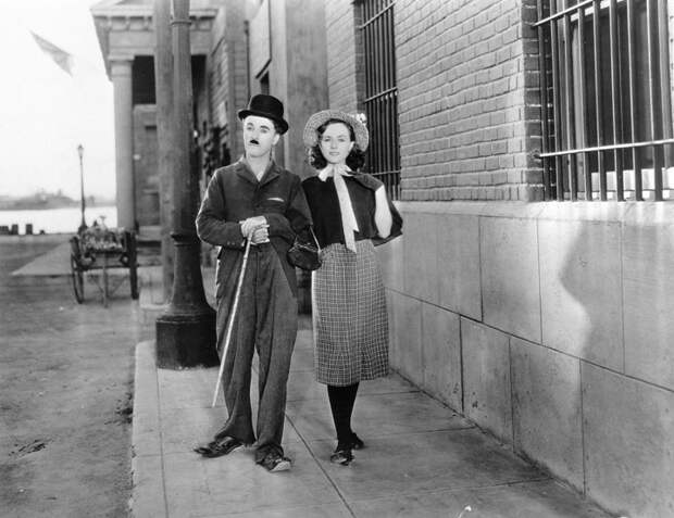 http://chaplin.bfi.org.uk/images/720/bfi-00m-lkm.jpg