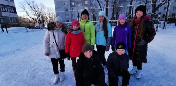 Школьный каток счастья и веселья
