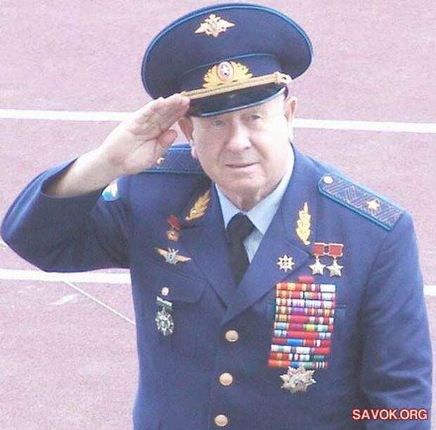 Первый выход человека в открытый космос Первый выход человека в открытый космос