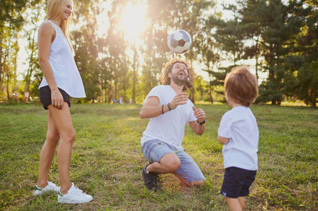 10 семейных игр на свежем воздухе: отдыхаем весело всей семьей