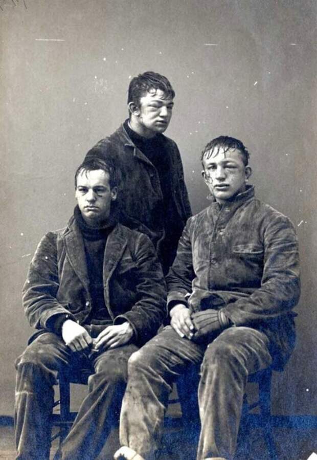 Студенты Принстонского университета после игры в снежки, 1893 год Студенты Принстонского университета после игры в снежки, 1893 год