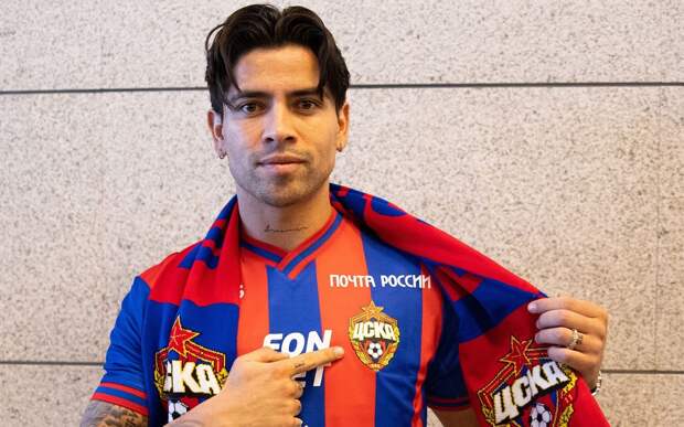 Экс-нападающий ЦСКА выложил фото в футболке «Зенита»: «Моя команда»