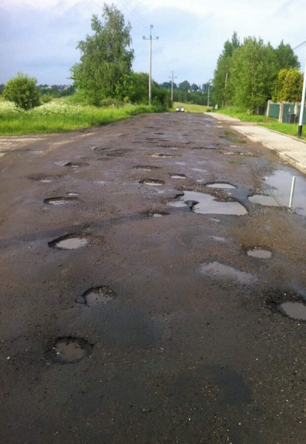 Польша своим примером доказывает, что не только в России могут быть плохие дороги	(фото)