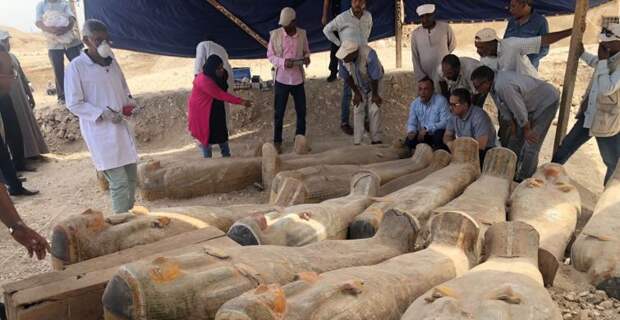 Археологическая сенсация: в Египте нашли тайник с мумиями из 30 саркофагов itemprop=