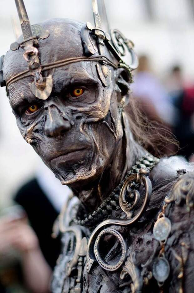 Король Зомби к Хэллоуину