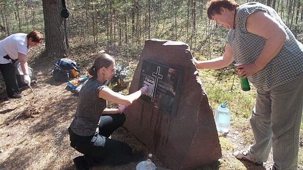 В Карелии нашли подтверждающие расстрел советских военнопленных артефакты