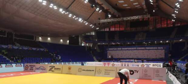 «Страна концлагерей и еврейских погромов». В Польше на глазах команды из детей и подростков избили двух израильских тренеров