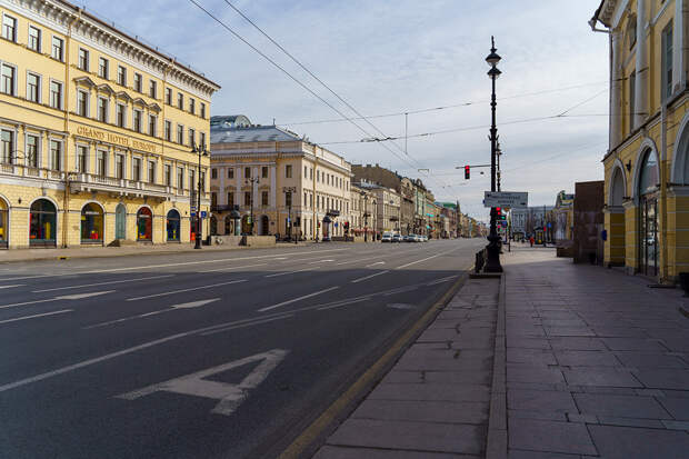 10 историй о самоизоляции в Петербурге