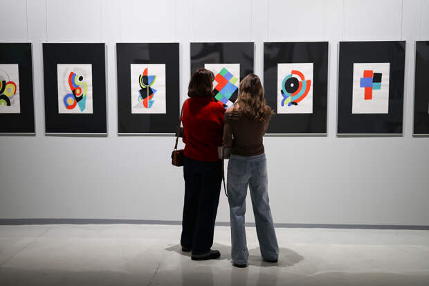 Экспозиция выставки «Наш авангард плюс»