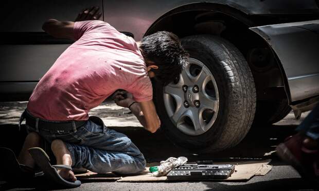В Лешуконском районе работает передвижной пункт техосмотра