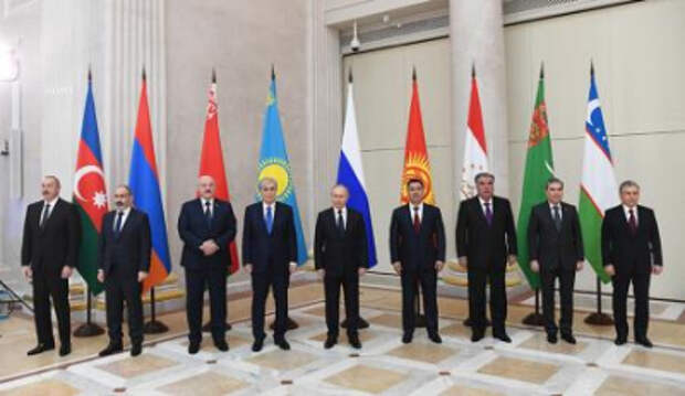 Путин и Лукашенко оценили неформальный саммит СНГ в Санкт-Петербурге