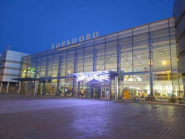 В аэропорту Кольцово отменили рейсы самолетов Дубай – Екатеринбург из-за ливней
