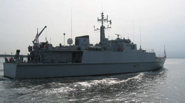 Передача пары британских тральщиков в ВМС Украины оставила Россию равнодушной