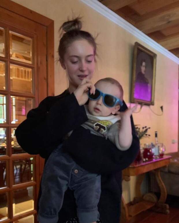 Татьяна Михалкова поздравила внучку с днем рождения: "Ты – наша радость"
