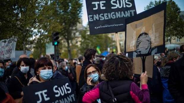 Французские правозащитники призвали правительство прекратить высылки чеченских беженцев в Россию