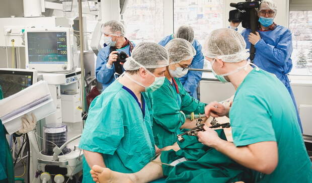 Наращивали кость: попавшему в ДТП ребёнку провели сложную операцию во Владивостоке