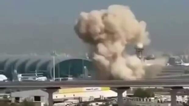 Аэропорт Дубая закрыли на неопределенный срок