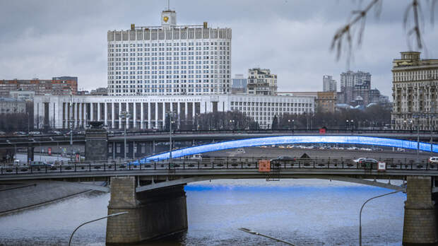 Отставка правительства: Как год упущенных возможностей утонул в шоковой терапии