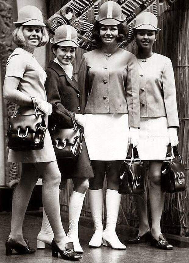 12. Авиакомпания Air New Zealand, 1960-е годы девушки, красиво, пассажиры, полеты, самолет, стюардессы, униформа стюардесс, фото