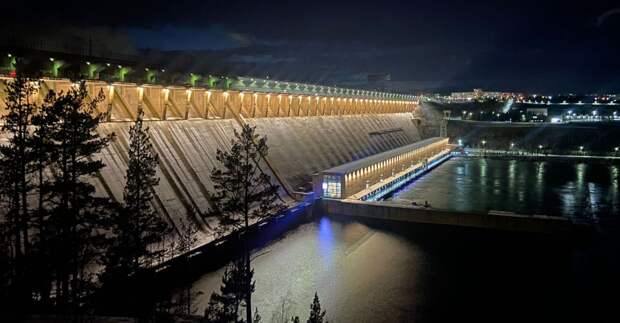 Подсветку из трёхсот светильников подключат на Братской ГЭС 6 декабря