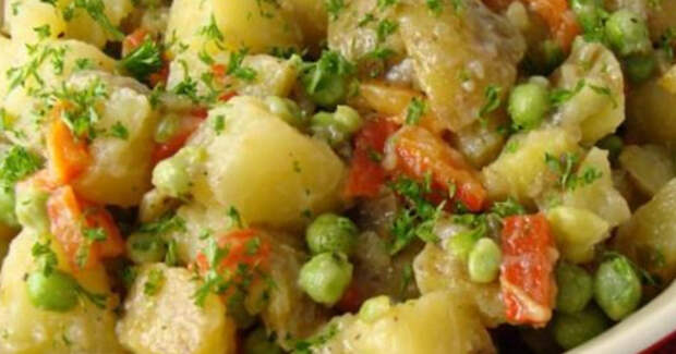 Тушеная картошка с горошком — в жизни не ела такой вкуснятины! Тушеная картошка с горошком — в жизни не ела такой вкуснятины!