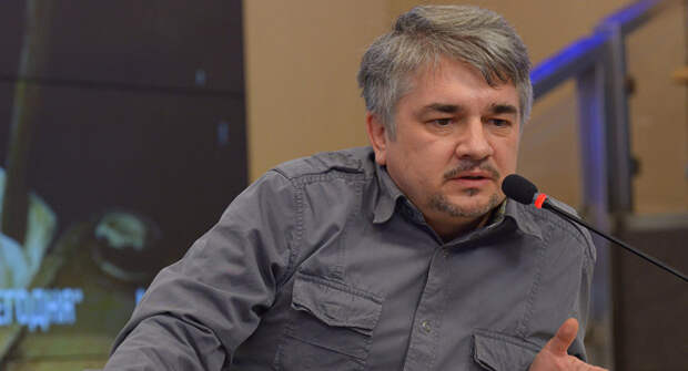 Президент Центра системного анализа и прогнозирования Ростислав Ищенко