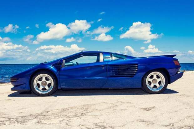 Редкий суперкар 90-х: Cizeta V16T из коллекции султана Брунея