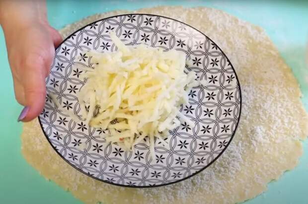 Готовлю каждую неделю: домашние творожные улитки с яблоком, от которых невозможно отказаться