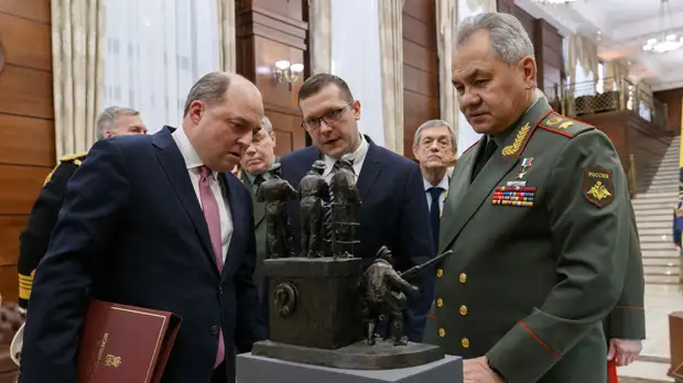 «Уровень отношений близок к нулю»: как прошли переговоры Шойгу и главы Минобороны Великобритании