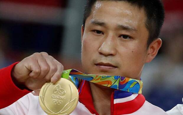 Словил Макконахи: самый грустный золотой медалист Олимпиады в Рио скоро поедет обратно в Северную Корею