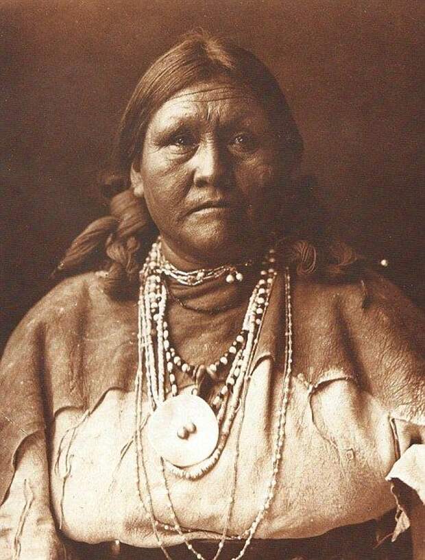 Коллекция старых фотографий индейцев (24 фото) Коллекция старых фотографий индейцев (24 фото)