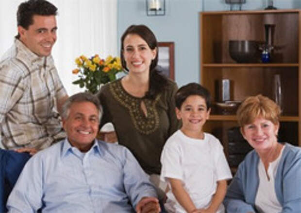 Главное в семейном воспитании – единство требований, выдвигаемых разными поколениями, уважение к позиции каждого члена семьи и, разумеется, доброжелательная атмосфера в доме