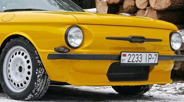 Передняя часть автомобиля