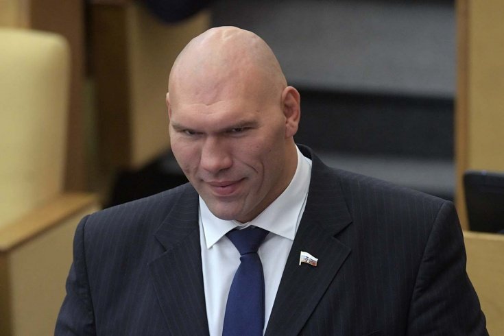 Валуев отреагировал на предложение присвоить звание «Героя России» Хабибу Нурмагомедову