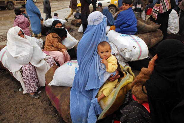 NBC: талибы* препятствуют эвакуации беженцев в США из Афганистана