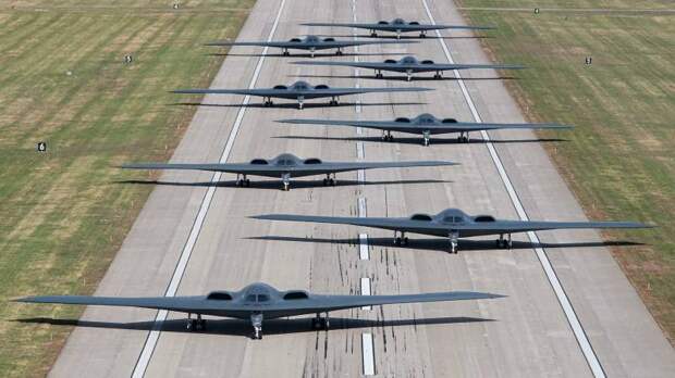 ВВС США подняли в воздух 40% своих «невидимок» B-2 в преддверии презентации нового B-21 Raider