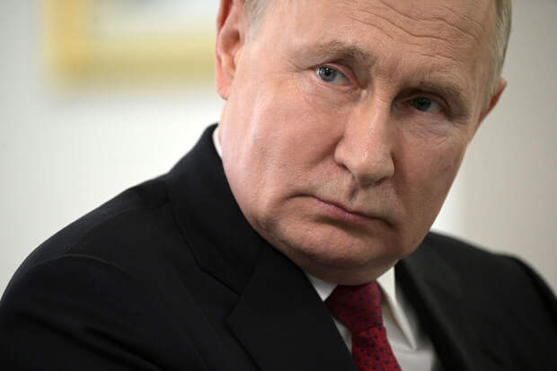 Путин: пока жители России вместе, они непобедимы