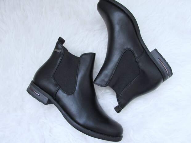 shoes-all-women-should-own ankle boots