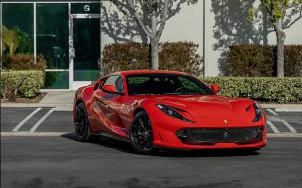 4. Ferrari 812 Superfast 2019 года продана за $334,800 (38 170 000 руб.).