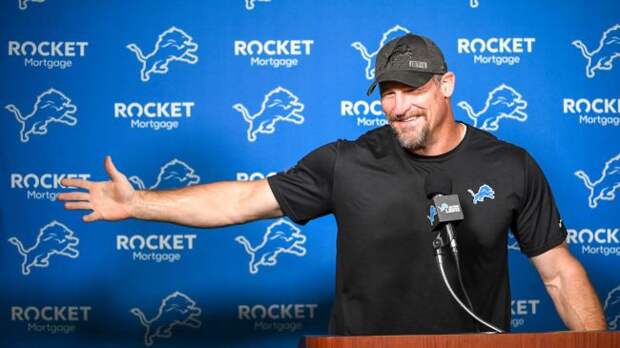 detroit lions head coach dan campbell