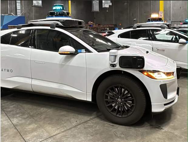 Waymo.jpg Waymo.jpg