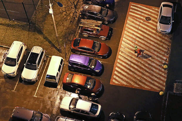 В Совфеде предложили штрафовать за парковку на местах для спецтранспорта