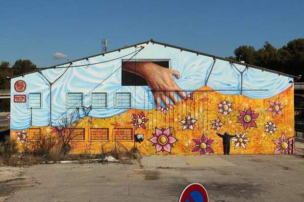 Уличный художник Том Брагадо Бланко заставляет стены оживать