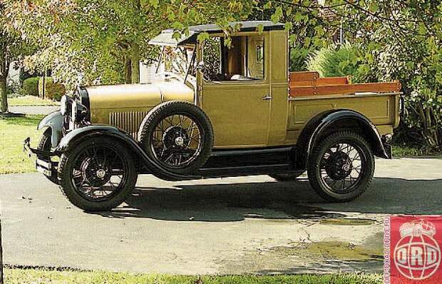 Ford Model A Pickup продолжил модельный ряд легких грузовиков. Несмотря на то что производство базовой модели было развернуто и в России (ГАЗ А), грузовая модификация достаточно массово все-таки не выпускалась. 